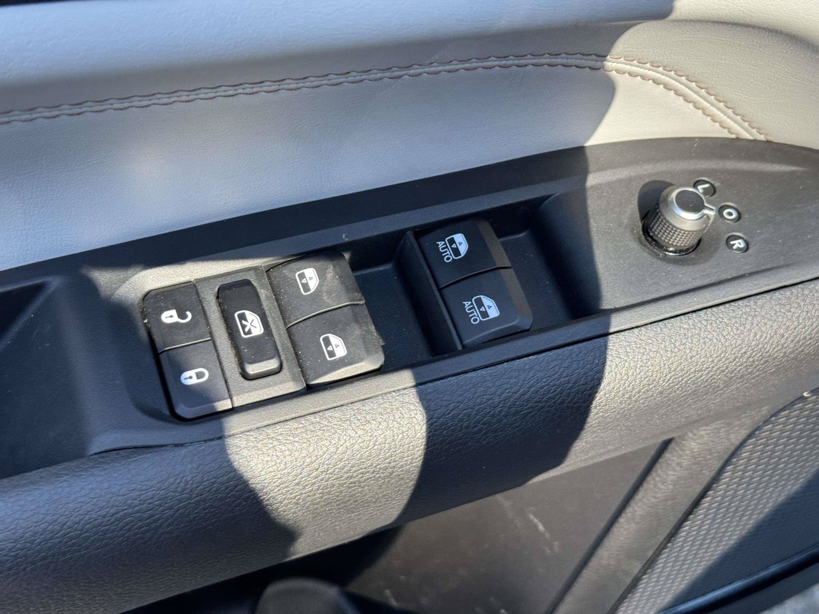 Used 2025 Jeep Compass Limited AWD/4WD image 28