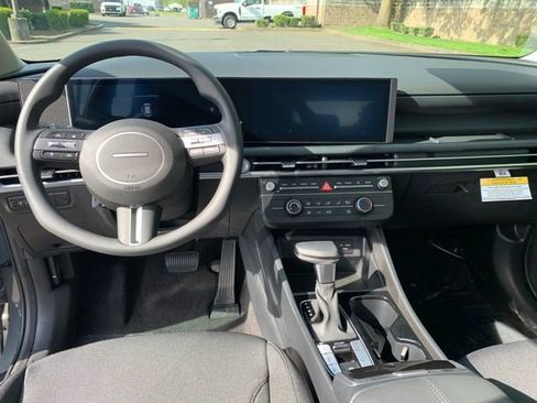 New 2026 Hyundai Tucson SE AWD/4WD image 13