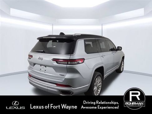 Used 2021 Jeep Grand Cherokee L Summit w/ Luxury Tech Group V AWD/4WD image 7