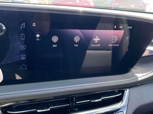 Used 2025 Buick Envista Sport Touring w/ Convenience I Package FWD image 23