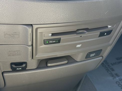 Used 2016 Honda Odyssey Touring Elite image 15