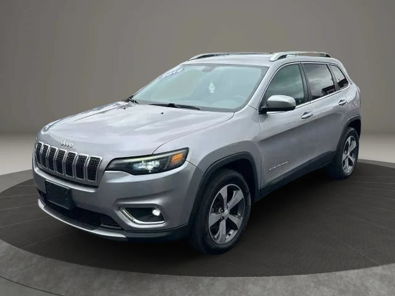 Used 2019 Jeep Cherokee Limited AWD/4WD image 1