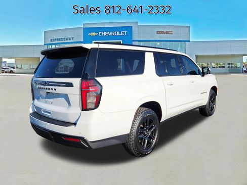 Used 2021 Chevrolet Suburban Z71 w/ Luxury Package AWD/4WD image 7