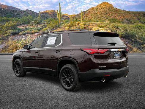 Used 2023 Chevrolet Traverse LT image 7