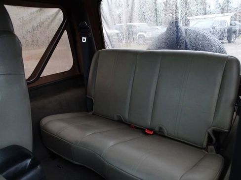 Used 2004 Jeep Wrangler SE w/ Full Face Tire & Wheel Group AWD/4WD image 16