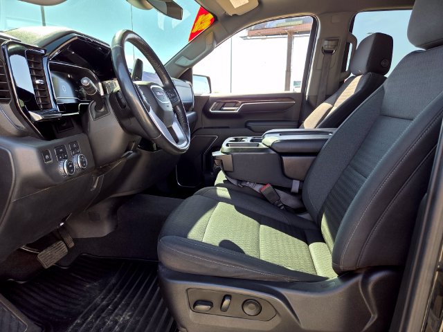 Used 2022 GMC Sierra 1500 Elevation AWD/4WD image 4