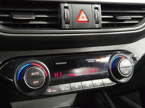 Used 2024 Kia Forte GT-Line image 27