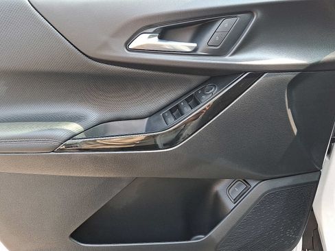 Used 2026 Chevrolet Equinox LT w/ Convenience Package II AWD/4WD image 12