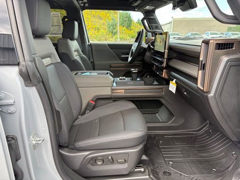 New 2025 GMC Hummer EV 3X w/ LPO, Sport Package image 28