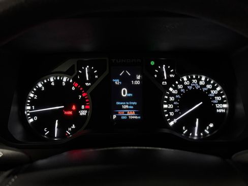 Used 2022 Toyota Tundra SR5 AWD/4WD image 28