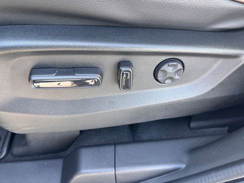 Used 2025 Honda Odyssey Elite image 17