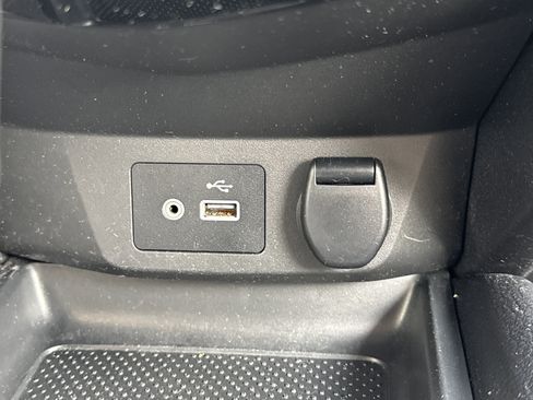 Used 2021 Nissan Rogue Sport SV image 15