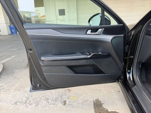 Used 2025 Kia K5 LXS image 18