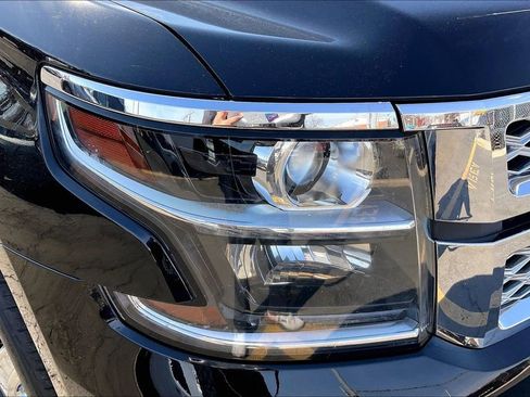 Used 2018 Chevrolet Tahoe LT w/ LT Signature Package image 28