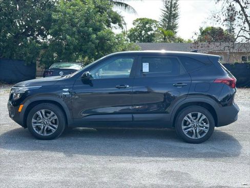Used 2021 Kia Seltos LX AWD/4WD image 4