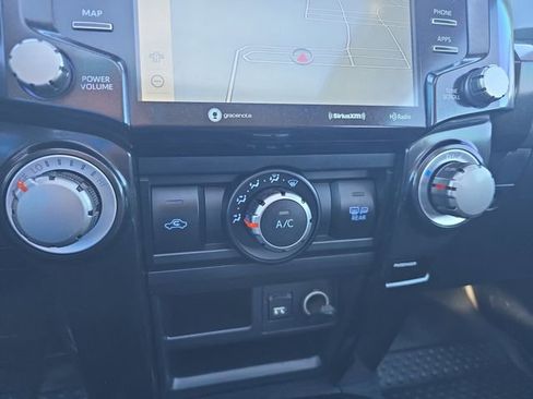 Certified 2022 Toyota 4Runner TRD Off-Road Premium image 23