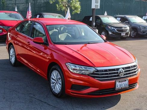 Used 2019 Volkswagen Jetta S w/ Driver Assistance Package FWD image 3
