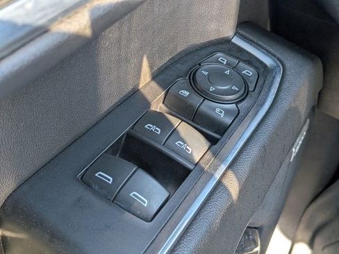 Used 2022 Chevrolet Silverado 1500 LTZ w/ LTZ Convenience Package II image 23