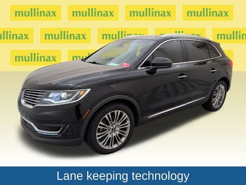 Used 2018 Lincoln MKX Reserve w/ Driver Assistance Package FWD image 13