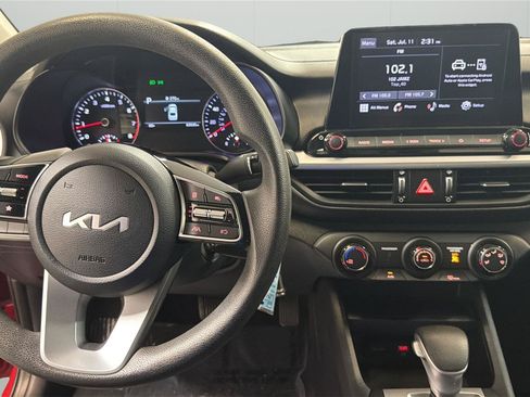 Used 2022 Kia Forte LXS FWD image 20