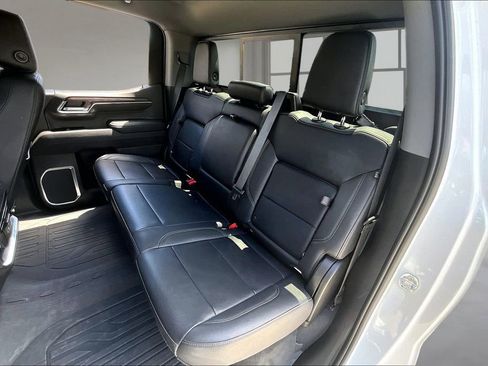 Used 2023 GMC Sierra 1500 SLT w/ SLT Premium Package AWD/4WD image 22