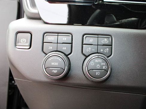 New 2026 Chevrolet Silverado 1500 LT Trail Boss w/ LT Trail Boss Premium Package AWD/4WD image 14