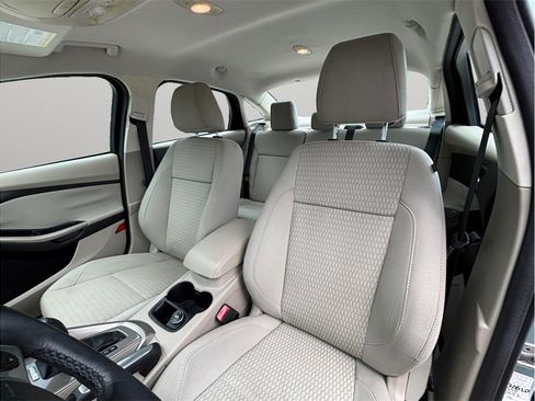 Used 2012 Ford Focus SEL FWD image 14