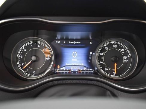 Used 2022 Jeep Cherokee Trailhawk w/ Premium Leather Package image 11