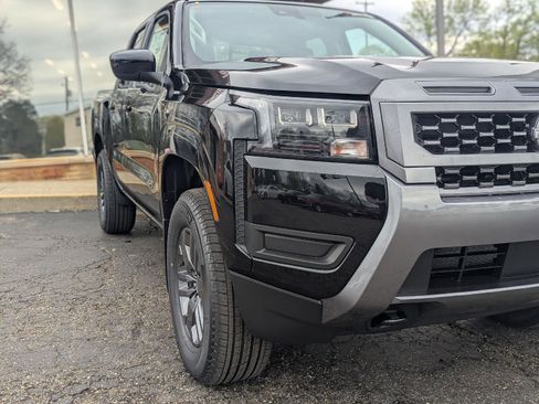 New 2026 Nissan Frontier SV AWD/4WD image 2