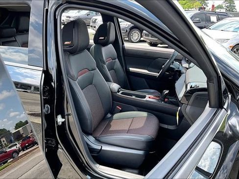 Certified 2026 Nissan Kicks SR w/ SR Premium Package AWD/4WD image 28