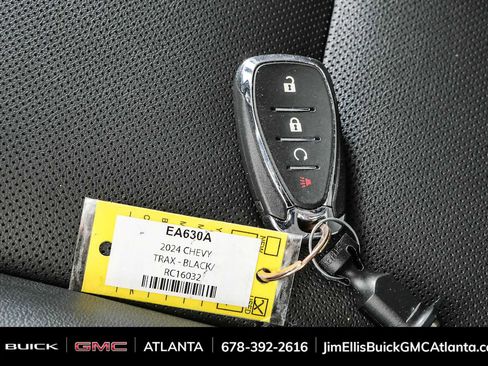 Used 2024 Chevrolet Trax RS w/ Driver Confidence Package FWD image 36