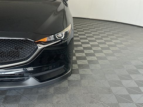 Used 2018 MAZDA CX-5 Sport FWD image 9