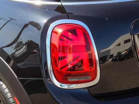 Used 2021 MINI Cooper S FWD image 11