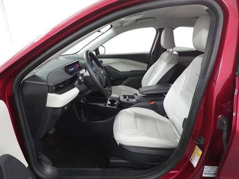 Used 2025 Ford Mustang Mach-E Premium AWD/4WD image 27