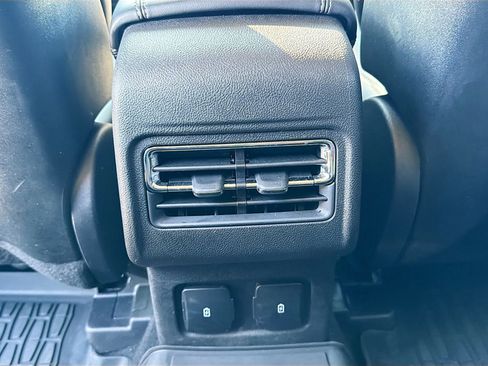 Used 2025 Lincoln Corsair Reserve AWD/4WD image 30