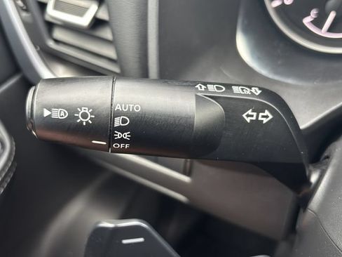 Used 2025 Nissan Rogue SV AWD/4WD image 22