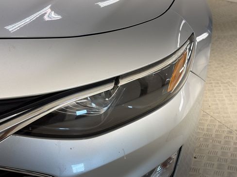 Used 2021 Chevrolet Malibu LT FWD image 26