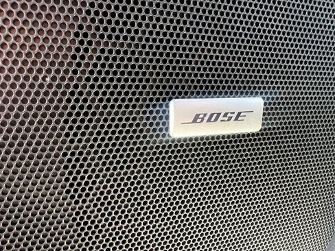 Used 2022 Chevrolet Traverse Premier w/ Redline Edition image 5