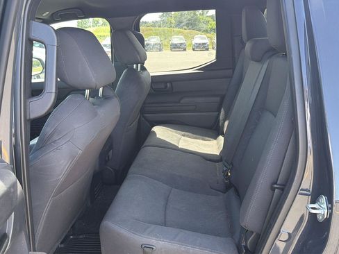 Used 2025 Toyota Tacoma SR AWD/4WD image 11