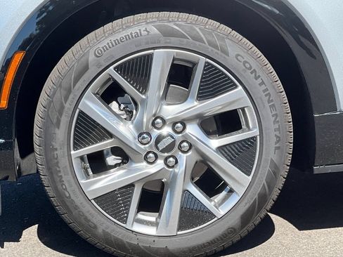 Certified 2026 Cadillac Optiq Luxury 2 w/ LPO, Floor Liner Package RWD image 42