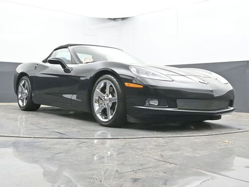 Used 2007 Chevrolet Corvette Convertible w/ Preferred Equipment Group RWD image 32