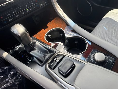 Used 2019 Lexus RX 350 FWD w/ Navigation Package image 36