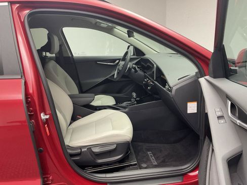 Used 2025 Kia Niro EX FWD image 25