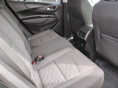 Used 2021 Chevrolet Equinox LT FWD image 19