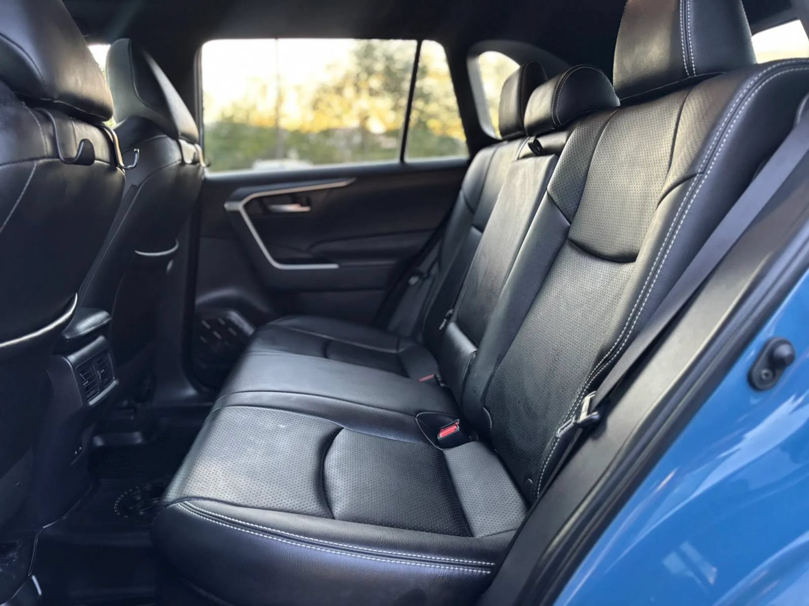 Used 2025 Toyota RAV4 SE w/ Convenience Package AWD/4WD image 17