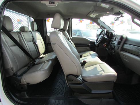 Used 2021 Ford F250 XL w/ Power Equipment Group RWD image 23