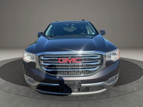 Used 2017 GMC Acadia SLE AWD/4WD image 2