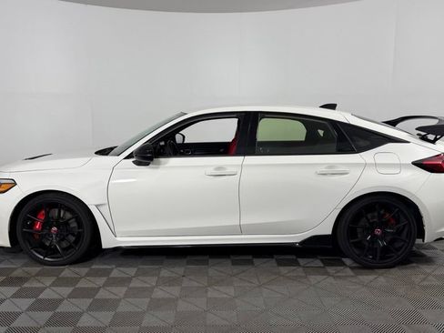 Used 2024 Honda Civic Type R image 4