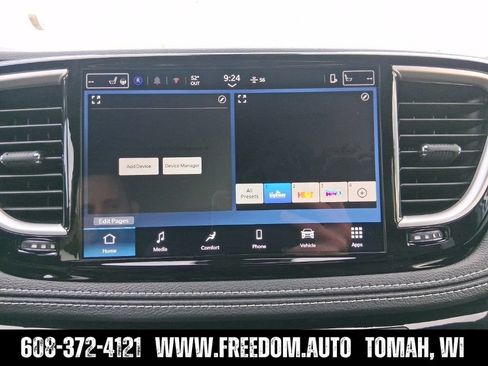 New 2026 Chrysler Pacifica Select FWD image 40