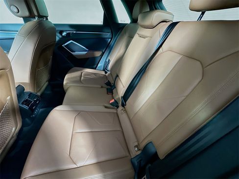 Used 2025 Audi Q3 2.0T Premium Plus w/ Premium Plus Package image 4